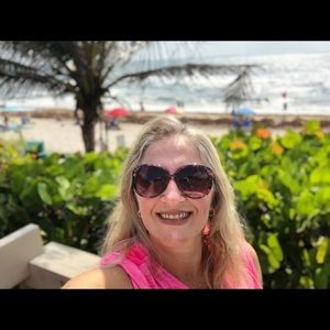 Meet your Posher, Rosangela